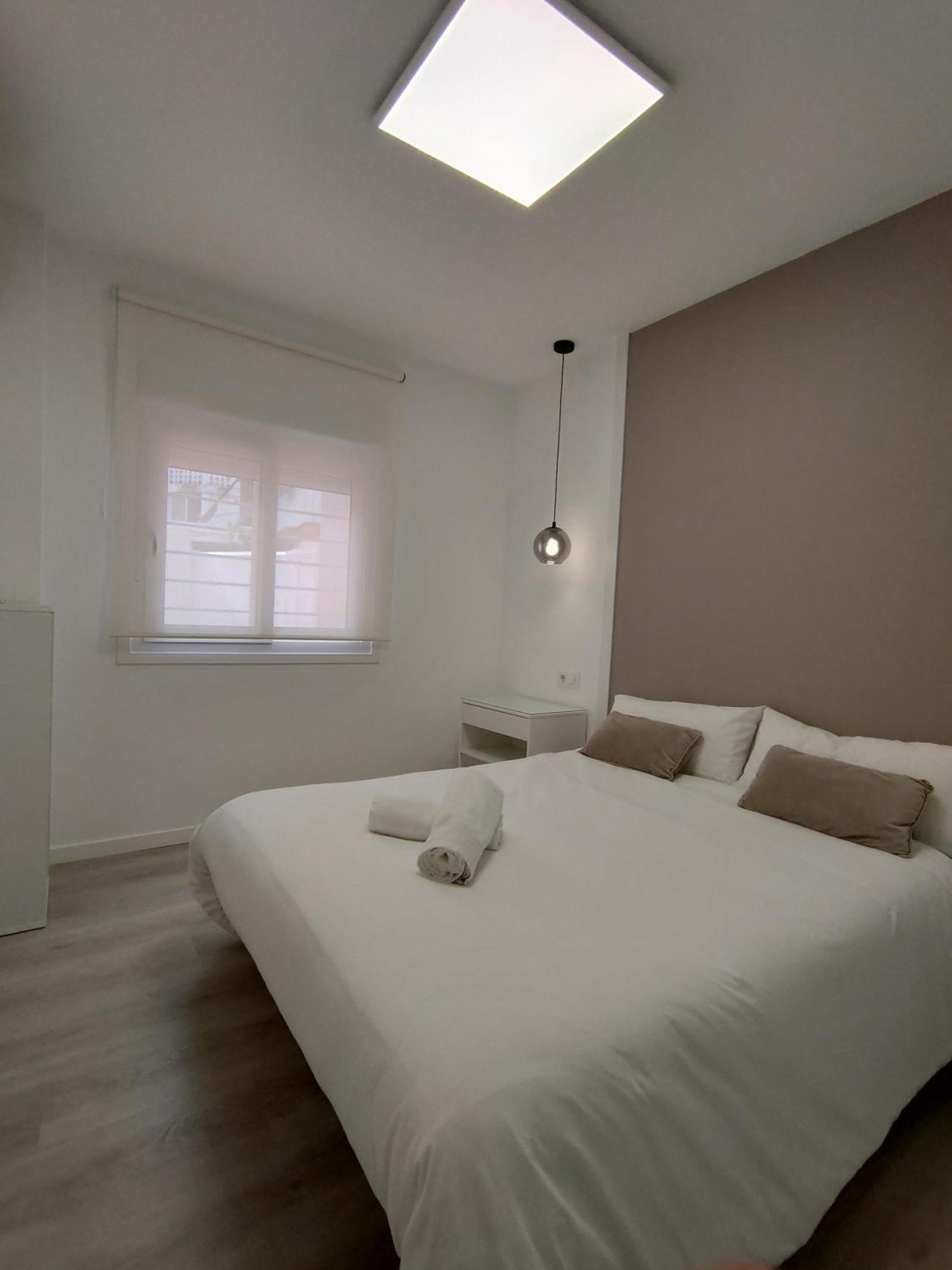 Casa Mallen, Con Amplia Terraza, En El Barrio De Nervion Sevilla Buitenkant foto