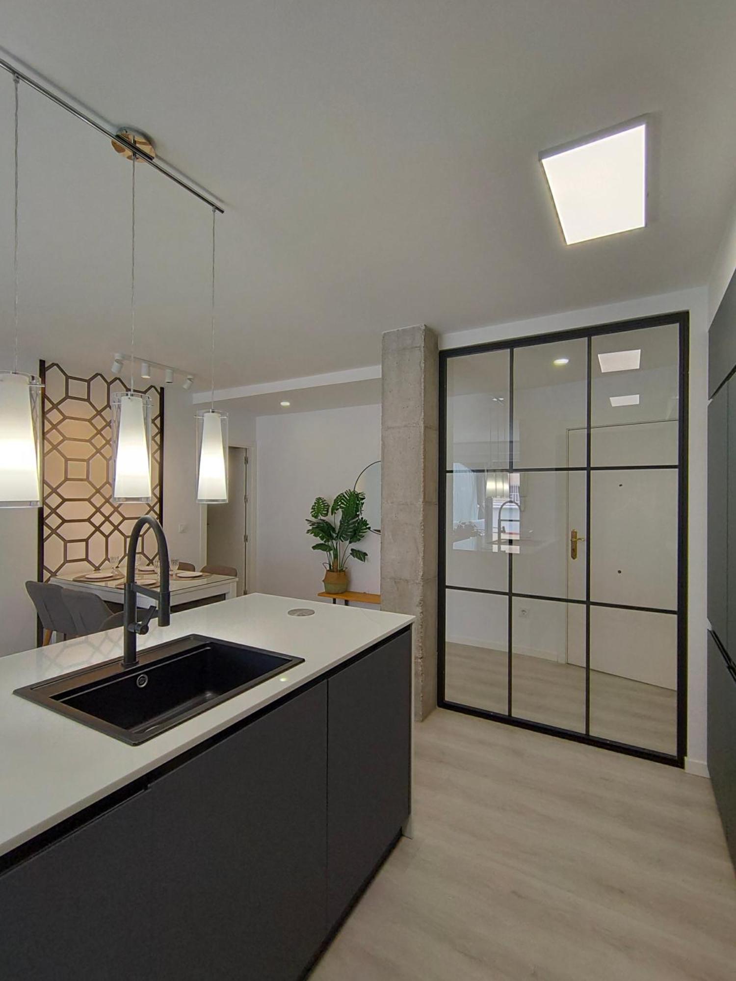 Casa Mallen, Con Amplia Terraza, En El Barrio De Nervion Sevilla Buitenkant foto