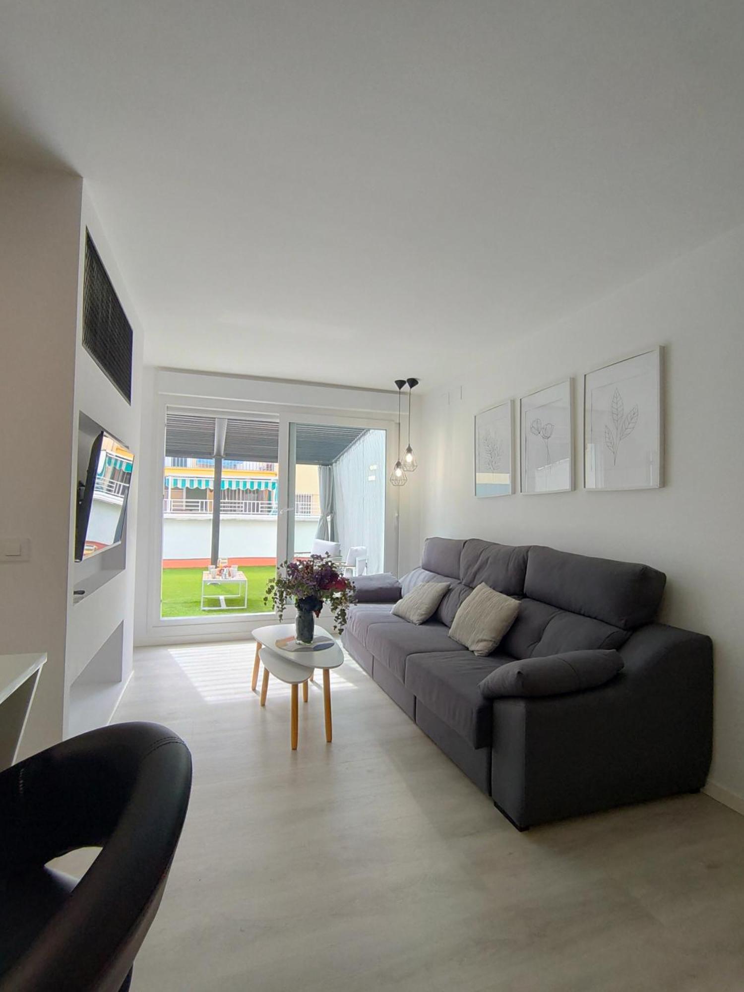 Casa Mallen, Con Amplia Terraza, En El Barrio De Nervion Sevilla Buitenkant foto